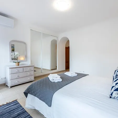 Holiday home Casa Ensolarada Budens