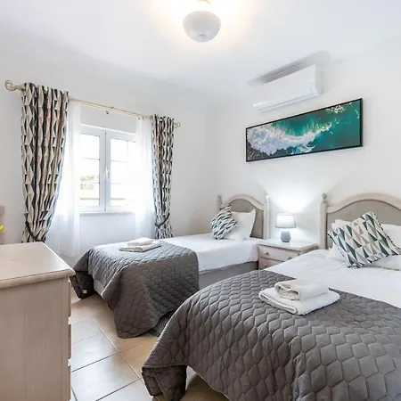 Casa Ensolarada בית נופש בודנס